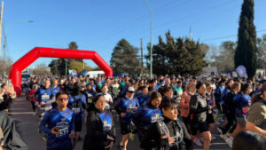 Más de mil atletas participaron en la 44ª Carrera del Inmigrante